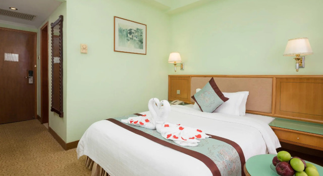 Xinyuan Hot Spring Hotel, Rezerwuj Hotel Longhua Haikou