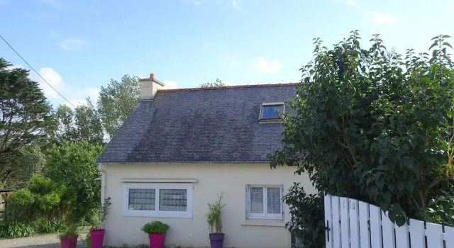 Коттедж Villa in Port Blanc with Sea View