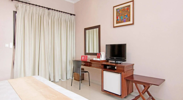ZEN Rooms Raya sririt singaraja