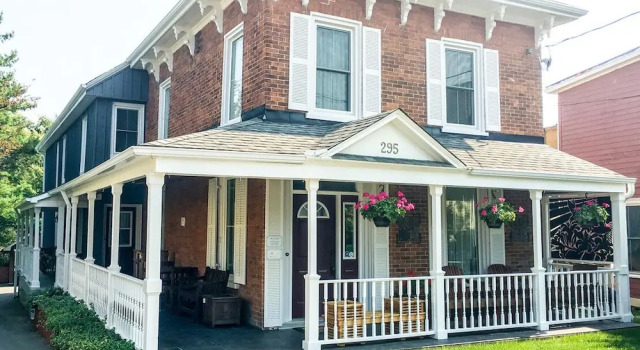 Nap N Nosh Bed and Breakfast, Book Hotel Bloomfield Prince Edward