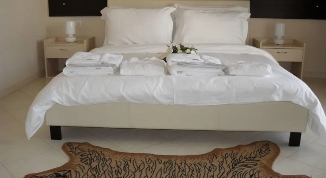 Полулюкс с балконом Kyknos De Luxe Suites & Rooms