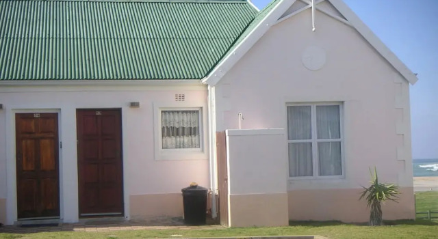 Waterside Living Estates - Claptons 33