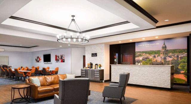 La Quinta by Wyndham Denton - University Drive, Забронировать Отель Дентон Dallas - Fort Worth Metropolitan Area