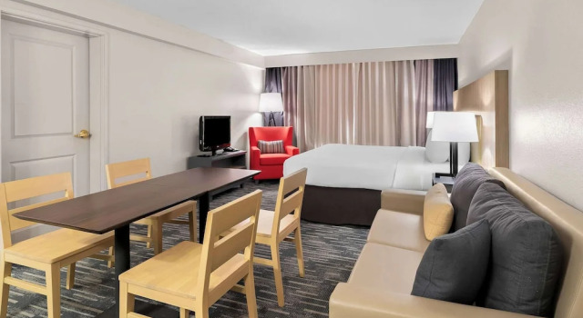 Люкс Country Inn & Suites by Radisson, Columbia Airport, SC