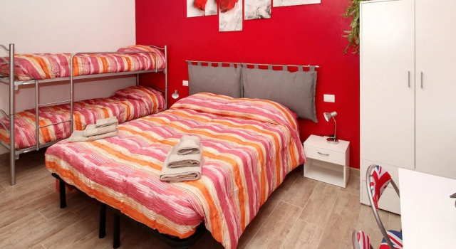 Четырёхместный номер Standard с балконом B&B Il Rosso e il Blu