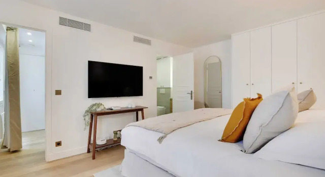 Апартаменты Superb Apartment With Ac-1br/2p-le Marais