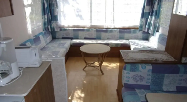 Camping de L'Agly. Mobil-Home, Rezerwuj Pole kempingowe Saint-Paul-de-Fenouillet 