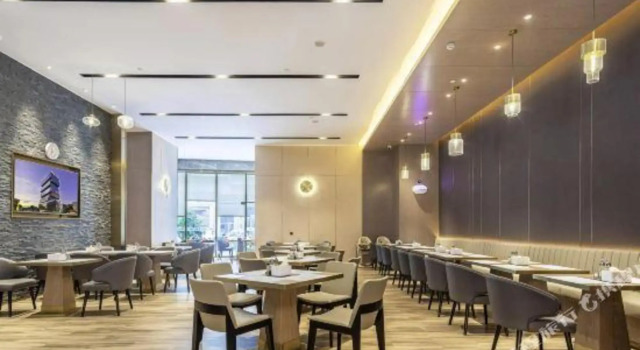 Quanzhou Fengze Puxi Wanda Plaza Yishang PLUS Hotel, Book Hotel Quanzhou Fujian