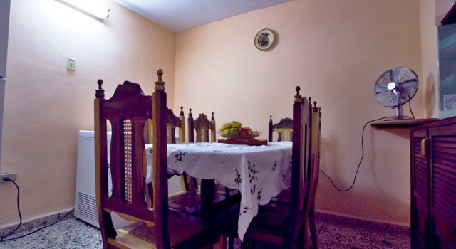 Residencia  Varela, Забронировать Отель Гавана Гавана, рядом с Revolution Square