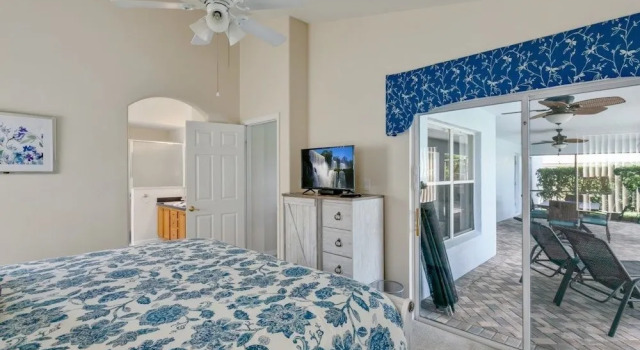 4BR Pool Home in Orange Tree by SHV