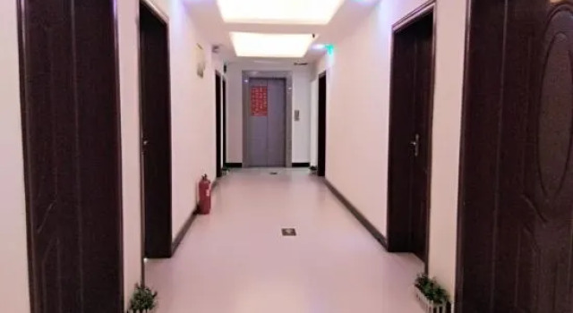 Xinzheng Qiandu Hotel, Book Hotel Zhengzhou Henan