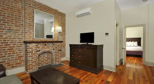 Люкс Inn on St. Peter, a French Quarter Guest Houses Property