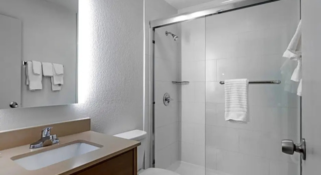 Номер Standard Comfort Inn Detroit - Troy