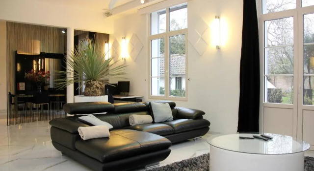 Luxury Apartments Arendshof, Rezerwuj Apartament Hotele w Bruksela z parkingiem, Parking