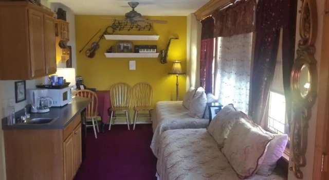 Номер Deluxe All Seasons Inn