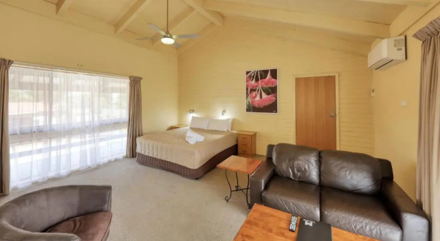Люкс Motel Meneres