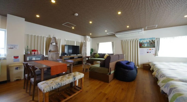 Beach Plus, Prenota Hotel Onna 