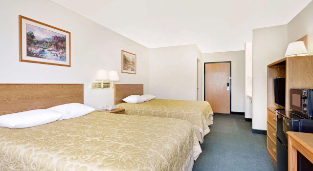 Super 8 by Wyndham Battle Mountain, Boek Mini-hotel Hotels in Missouri met zwembad, Zwembad