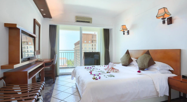 Sanya HaiYueBay holiday hotel, Book Hotel Hotels in Hainan with a Pool, Swimming Pool