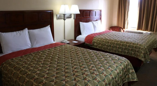 Четырёхместный номер Standard Budget Inn Flagstaff