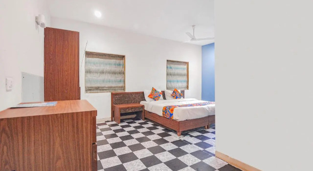 FabExpress Coco Goa Resort With Pool, Arpora, Rezerwuj Ośrodek wypoczynkowy Hotele w Arpora z basenem, Basen