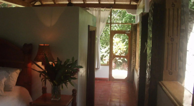 Ian Anderson's Caves Branch Adventure Co, Buchen Sie Ferienhaus Belmopan Cayo
