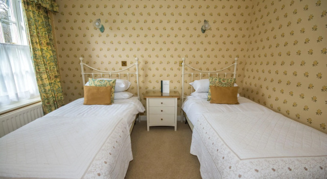 Three Shires Inn, Забронировать Гостевой дом Отели Англии с завтраком, Завтраки