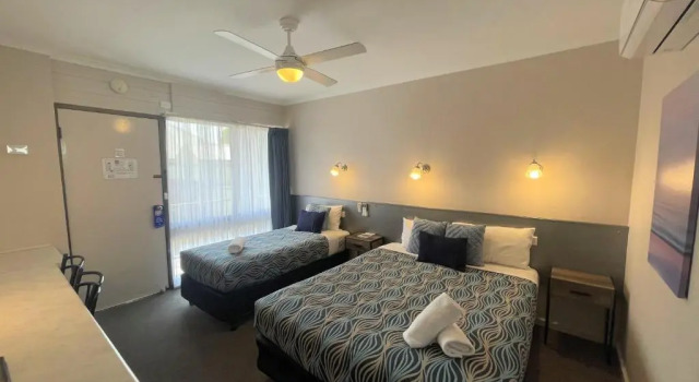 Standard Doppel Zimmer Paddlewheel Motel