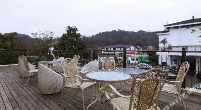 Pod Inn Strict Selection Hotel (Hangzhou Xihu Sudi Leifeng Pagoda)