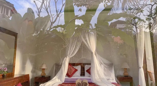 Merthayasa Bungalow 2, Rezerwuj Hotel Tanie hotele w Gianyar