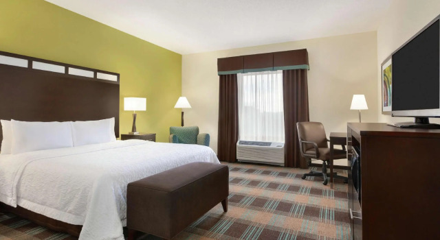 Двухместный номер Standard Hampton Inn & Suites York South