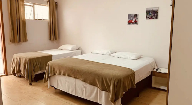 Трёхместный семейный номер Standard Hotel Belvedere Araras - Fácil Acesso Hospital São Leopoldo e Faculdades
