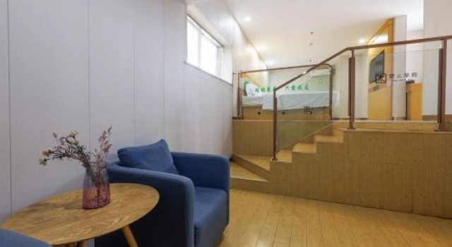 Трёхместный номер Standard GreenTree Inn Jiangsu Wuxi Guangrui Road Dongfeng Bridge Business Hotel