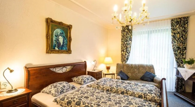 Hotel Steineweiher, Rezerwuj Hotel St. Vith Oost Kantons