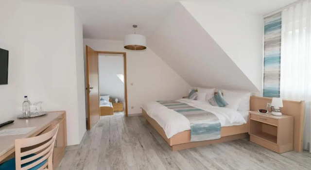 Номер Deluxe Lakeside Resort Michaela