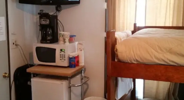 Шестиместный номер Standard The School House Inn