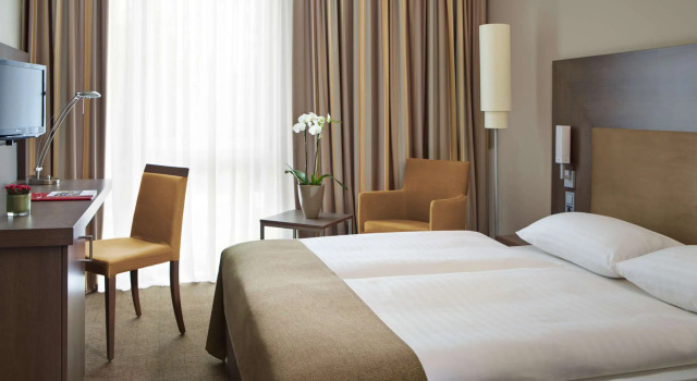 Двухместный номер Standard IntercityHotel Darmstadt