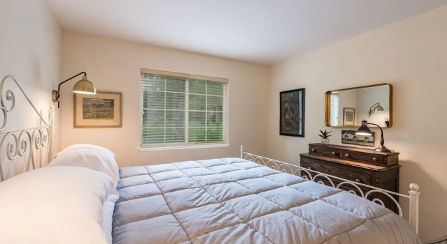 S 1425 2 Bedroom Condo by RedAwning