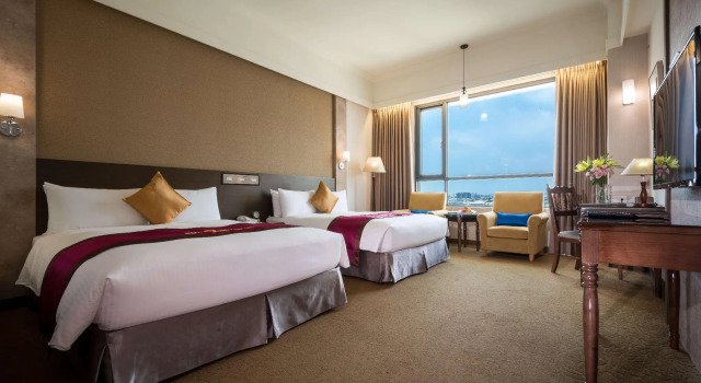 Четырёхместный номер Superior Royal Chiayi Hotel