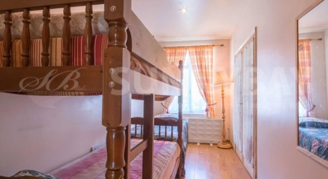 Beautiful 4-bed House in Sutton
