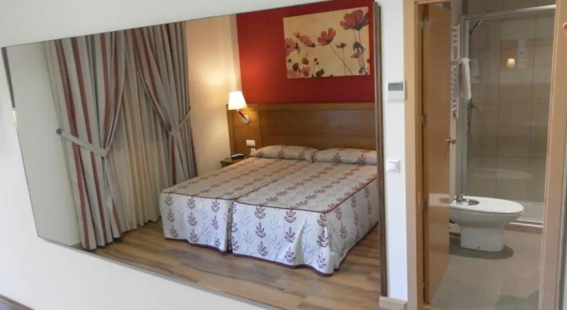 Трёхместный номер Standard Hotel Milagros Rio Riaza