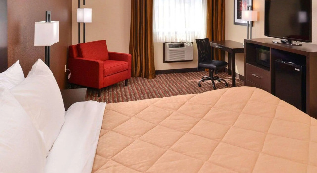 Двухместный люкс Quality Inn & Suites Tacoma - Seattle