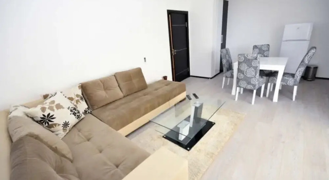 One Bedroom Apartment Centar C9