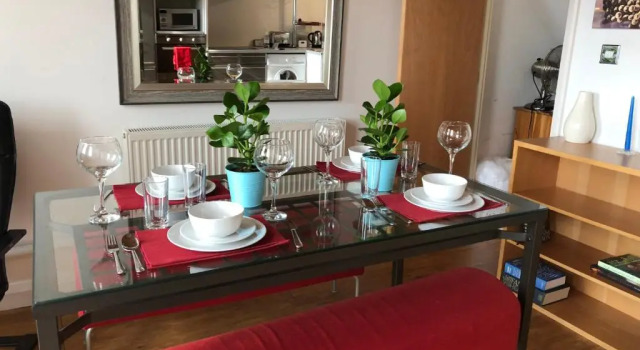 Crusader Apartment in the City Centre by Huku Kwetu- Nottingham, Varaa Huoneisto Asunnot kohteessa Merseyside, Huoneisto