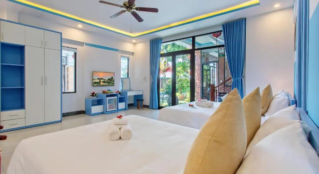 Номер Deluxe Riverside Dorm and Restaurant