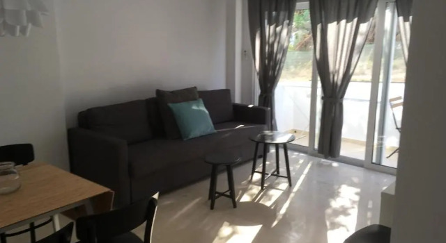 Апартаменты Deluxe Helios Studios & Apartments