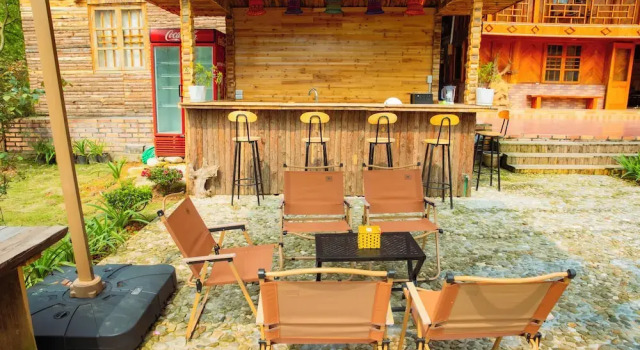 SaPa Village Retreat - Dine & Coffee, Забронировать Апартаменты/квартира Отели Шапа с парковкой, Парковка