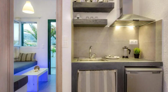Полулюкс Deluxe Pahivouni Studios & Suites