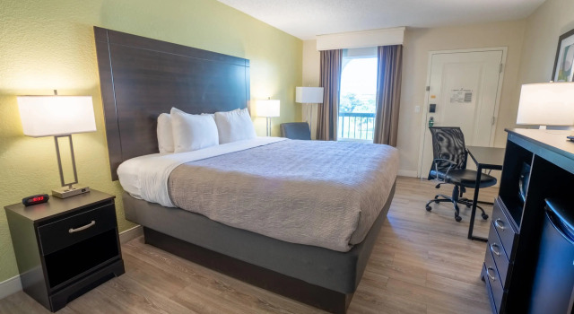 Двухместный номер Standard Quality Inn Palm Beach International Airport