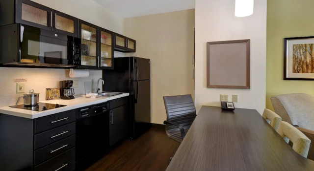 Люкс c 1 комнатой Candlewood Suites St Clairsville Wheeling Area by IHG